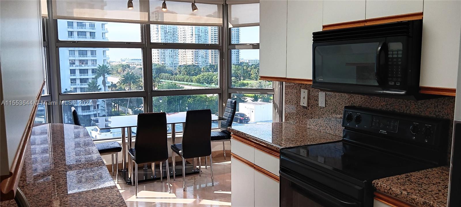3400 NE 192nd St 705, Aventura, Florida 33180, 2 Bedrooms Bedrooms, ,2 BathroomsBathrooms,Residential,For Sale,3400 NE 192nd St 705,A11553644