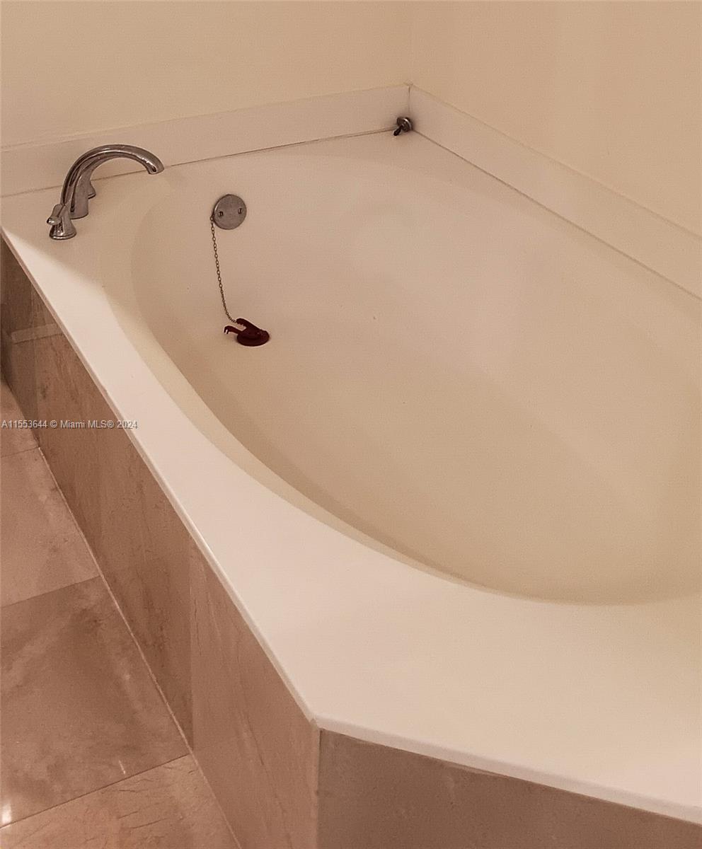 3400 NE 192nd St 705, Aventura, Florida 33180, 2 Bedrooms Bedrooms, ,2 BathroomsBathrooms,Residential,For Sale,3400 NE 192nd St 705,A11553644