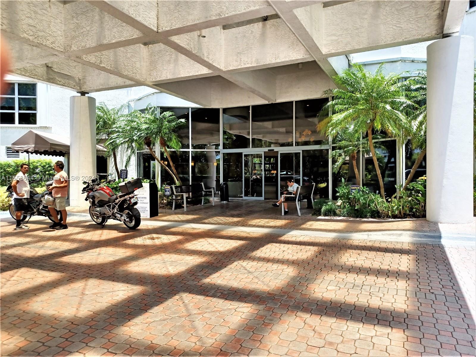 3400 NE 192nd St 705, Aventura, Florida 33180, 2 Bedrooms Bedrooms, ,2 BathroomsBathrooms,Residential,For Sale,3400 NE 192nd St 705,A11553644