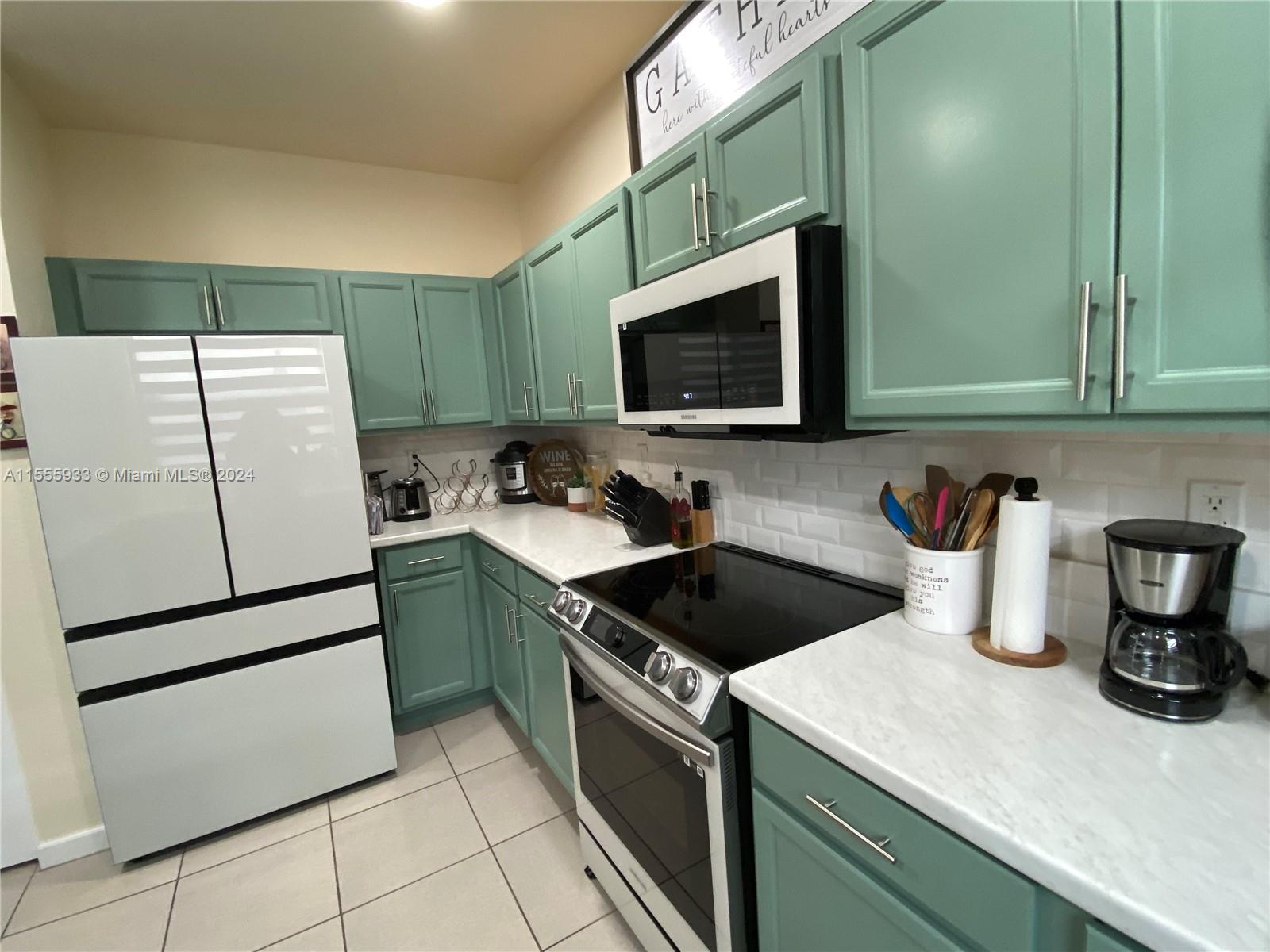 11430 SW 252nd Ter, Homestead, Florida 33032, 3 Bedrooms Bedrooms, ,2 BathroomsBathrooms,Residential,For Sale,11430 SW 252nd Ter,A11555933