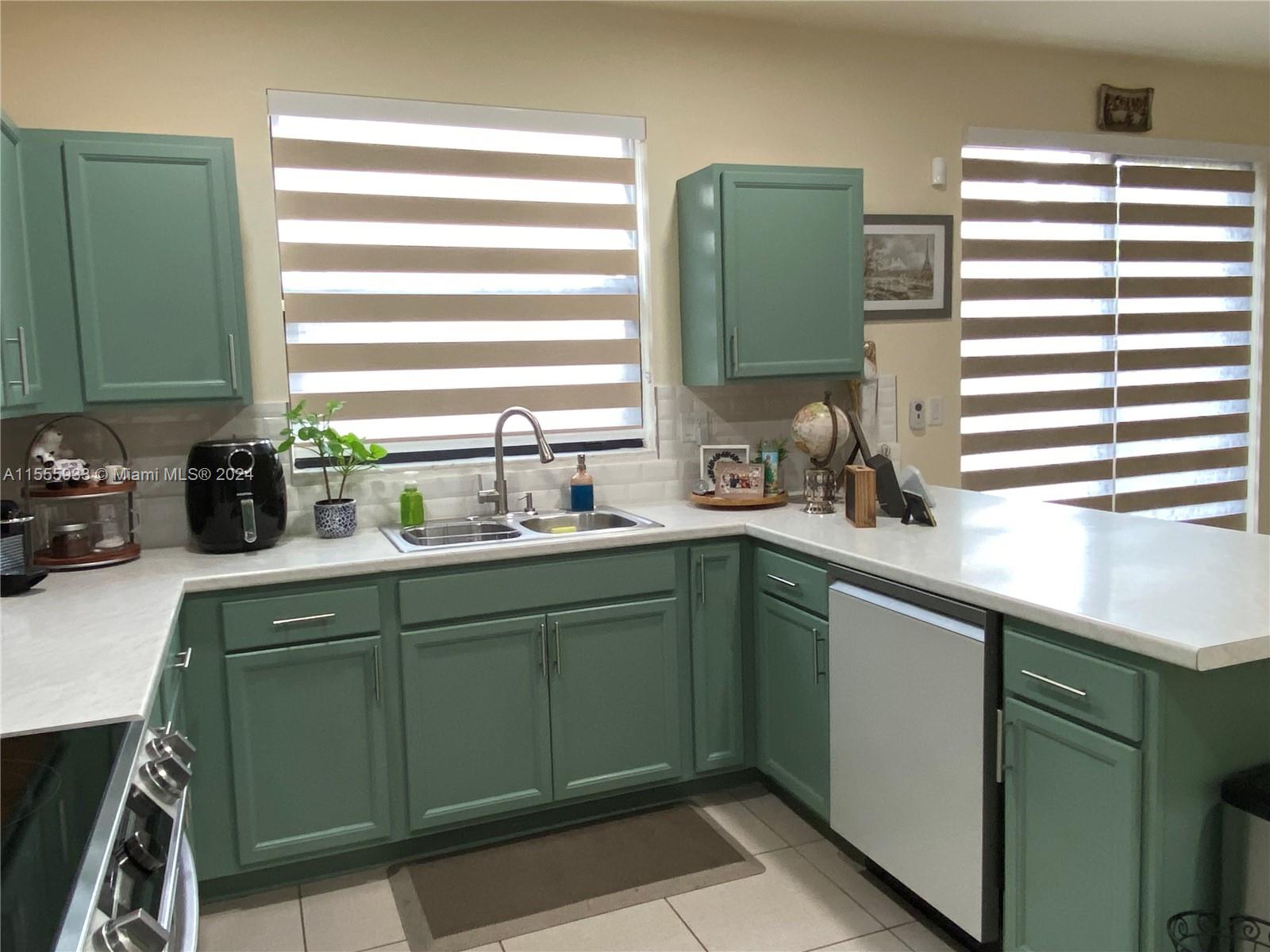 11430 SW 252nd Ter, Homestead, Florida 33032, 3 Bedrooms Bedrooms, ,2 BathroomsBathrooms,Residential,For Sale,11430 SW 252nd Ter,A11555933