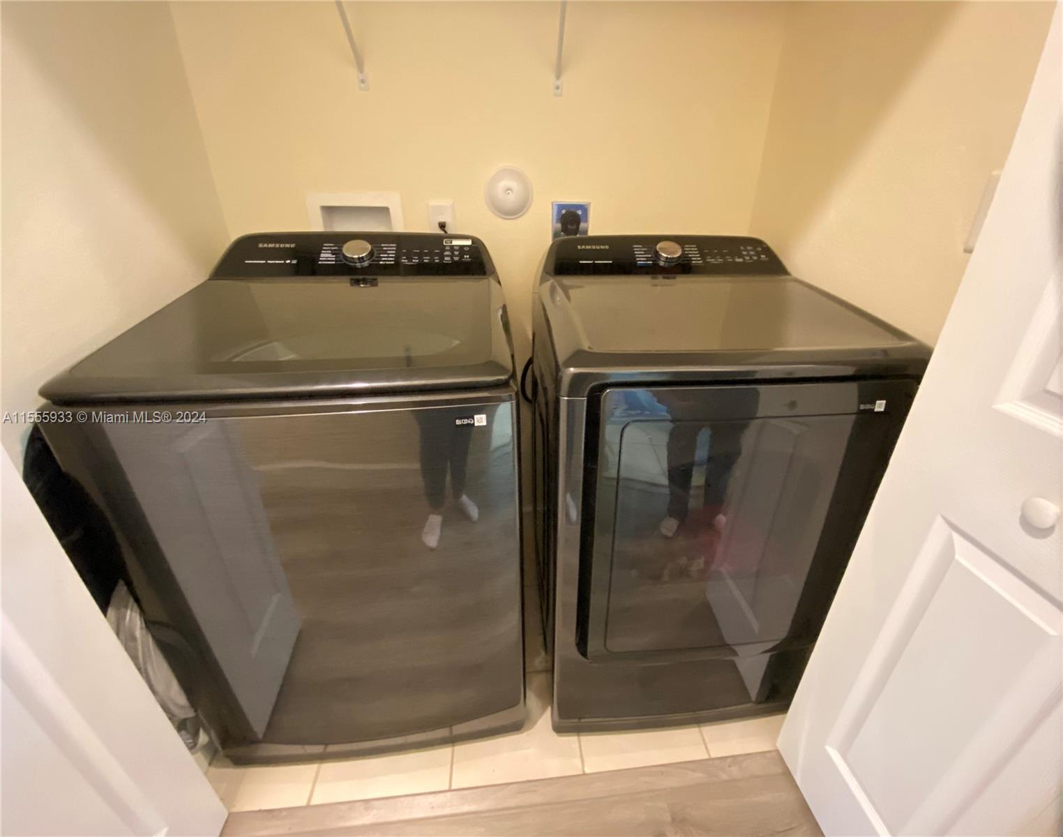 11430 SW 252nd Ter, Homestead, Florida 33032, 3 Bedrooms Bedrooms, ,2 BathroomsBathrooms,Residential,For Sale,11430 SW 252nd Ter,A11555933