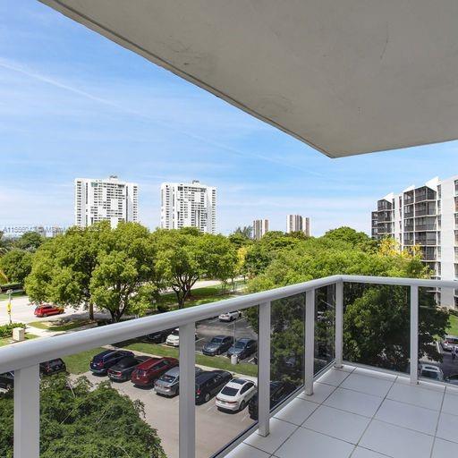 3625 N Country Club Dr 408, Aventura, Florida 33180, 2 Bedrooms Bedrooms, ,2 BathroomsBathrooms,Residential,For Sale,3625 N Country Club Dr 408,A11556042