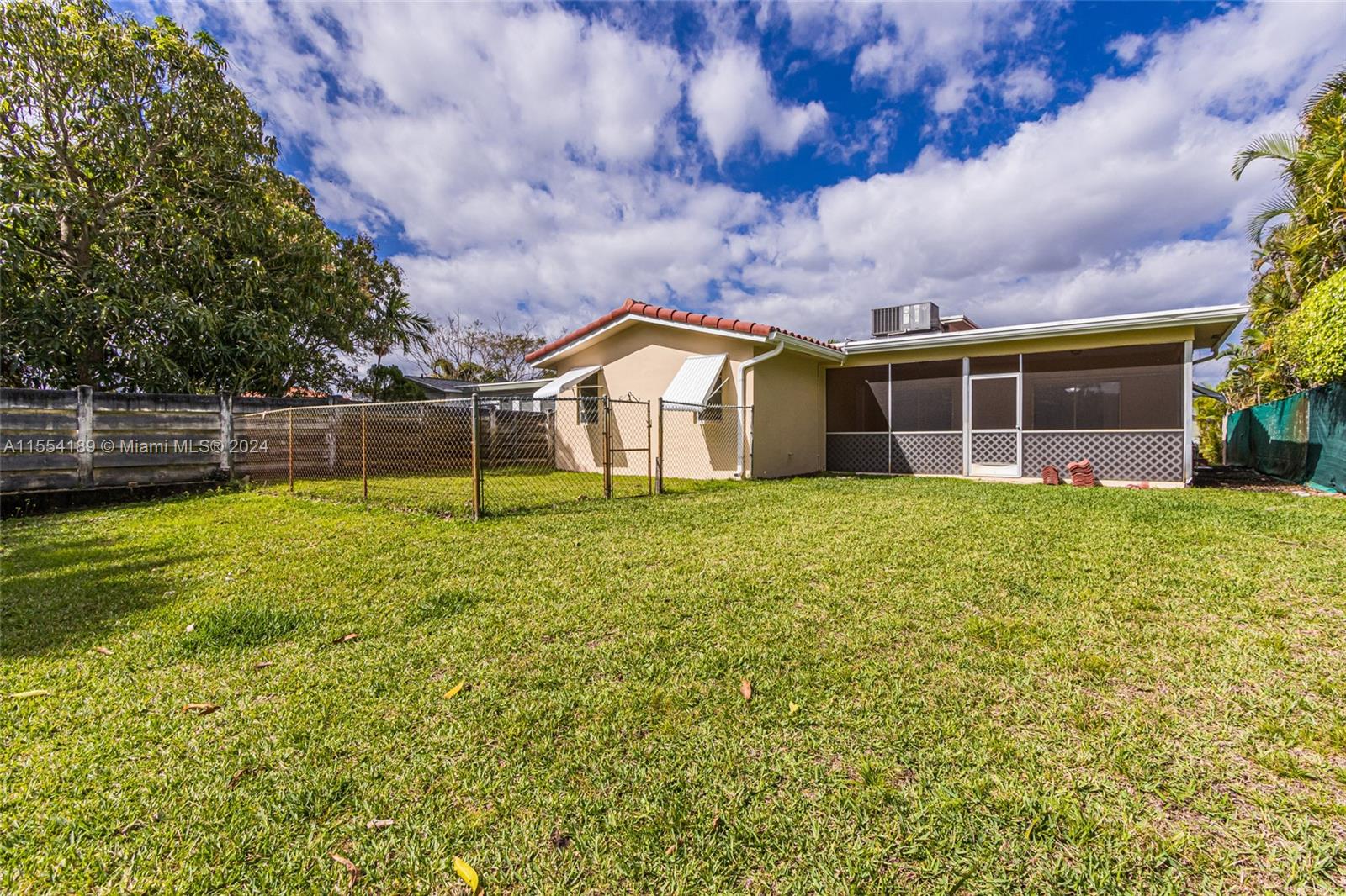 2021 N 51st Ave, Hollywood, Florida 33021, 3 Bedrooms Bedrooms, ,2 BathroomsBathrooms,Residential,For Sale,2021 N 51st Ave,A11554189