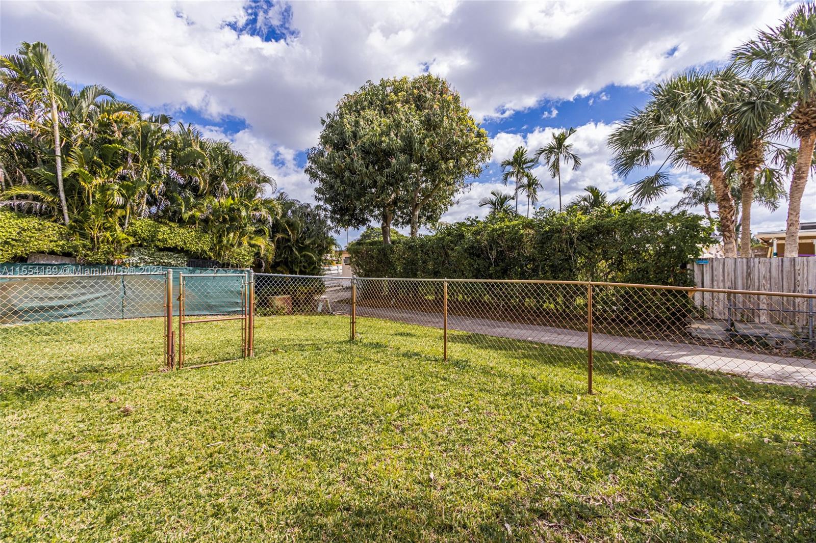 2021 N 51st Ave, Hollywood, Florida 33021, 3 Bedrooms Bedrooms, ,2 BathroomsBathrooms,Residential,For Sale,2021 N 51st Ave,A11554189