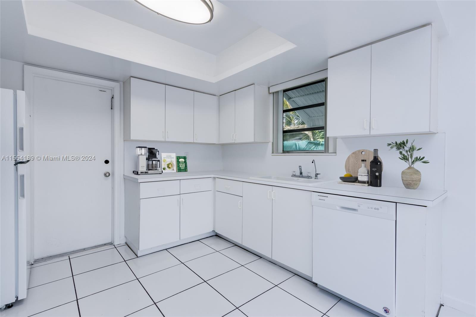 2021 N 51st Ave, Hollywood, Florida 33021, 3 Bedrooms Bedrooms, ,2 BathroomsBathrooms,Residential,For Sale,2021 N 51st Ave,A11554189