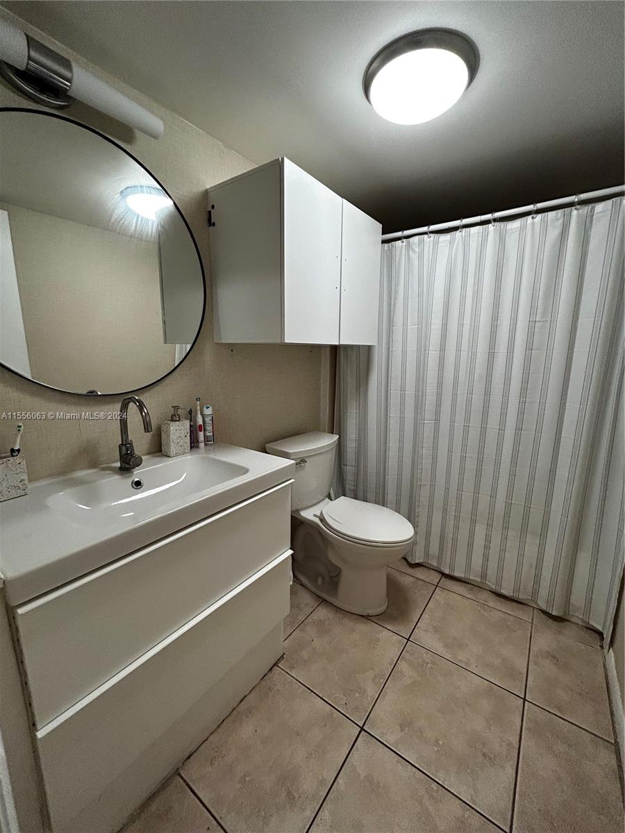 8020 Hampton Blvd 209, North Lauderdale, Florida 33068, 2 Bedrooms Bedrooms, ,2 BathroomsBathrooms,Residential,For Sale,8020 Hampton Blvd 209,A11556063
