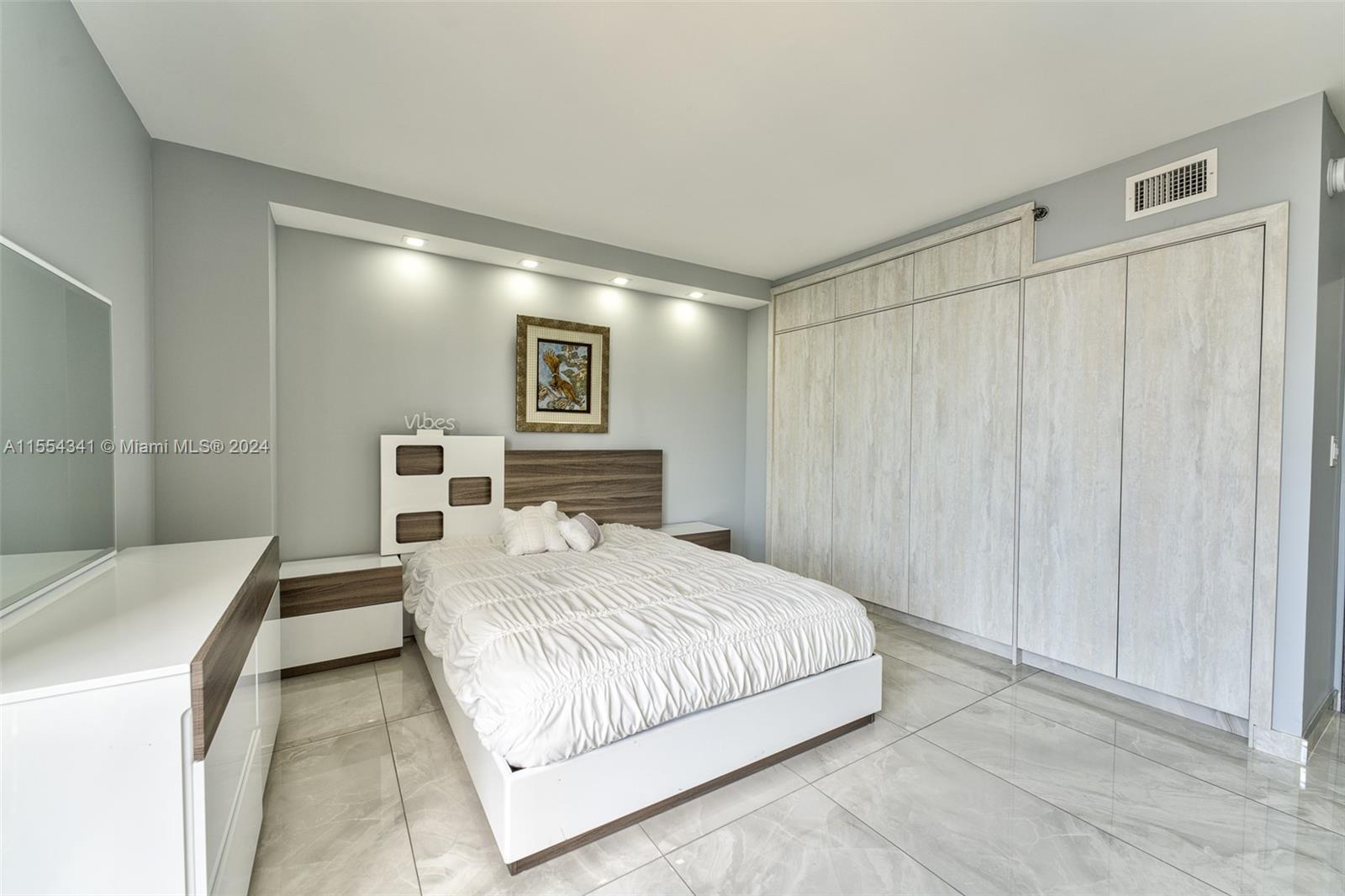 19667 Turnberry Way 15K, Aventura, Florida 33180, 2 Bedrooms Bedrooms, ,2 BathroomsBathrooms,Residential,For Sale,19667 Turnberry Way 15K,A11554341