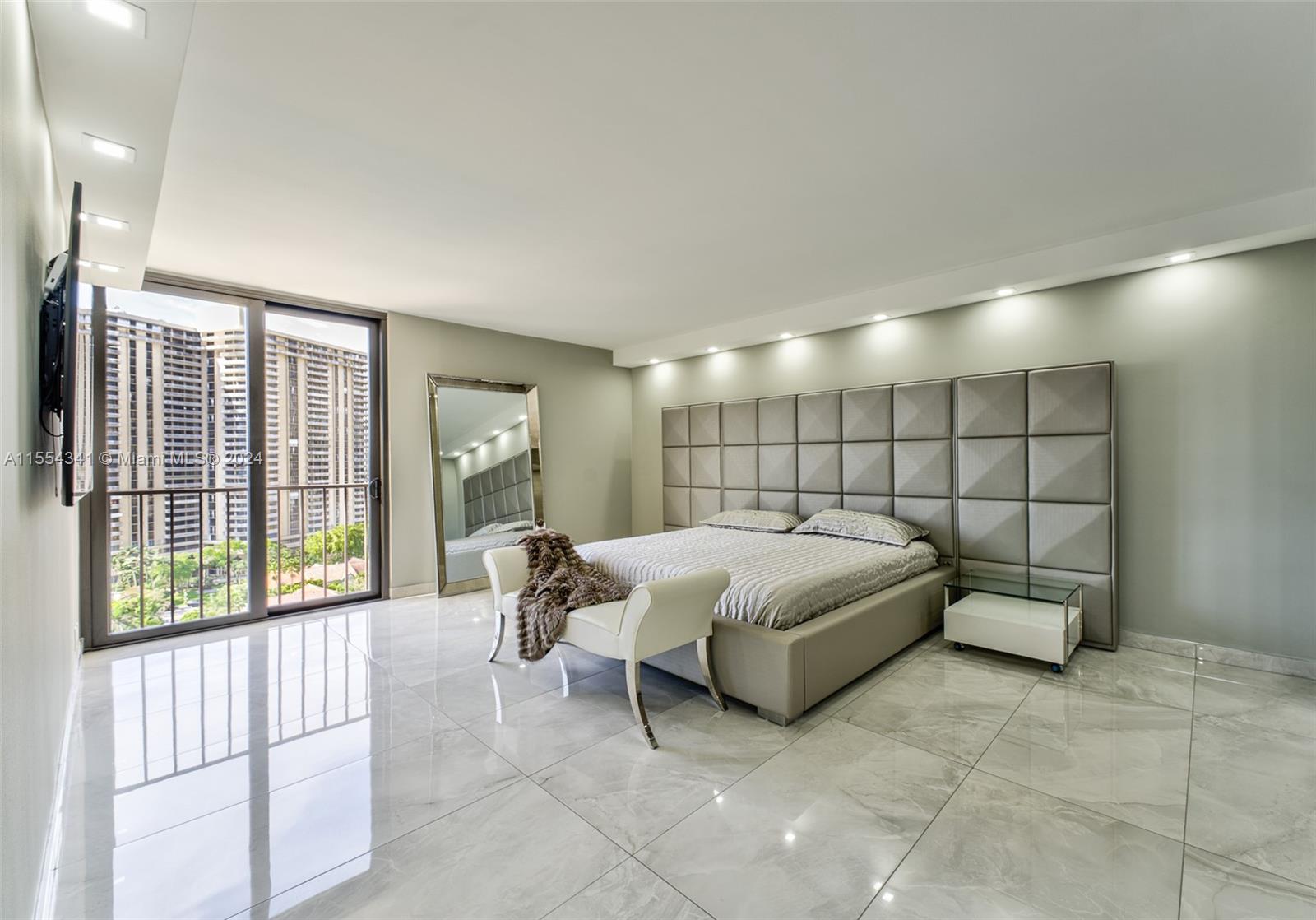 19667 Turnberry Way 15K, Aventura, Florida 33180, 2 Bedrooms Bedrooms, ,2 BathroomsBathrooms,Residential,For Sale,19667 Turnberry Way 15K,A11554341