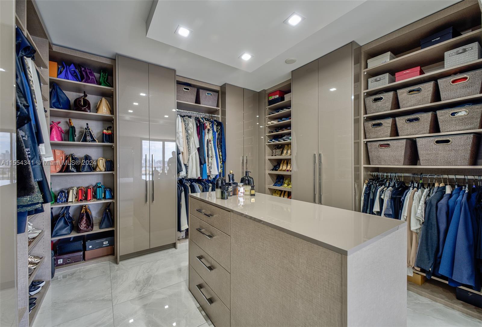 19667 Turnberry Way 15K, Aventura, Florida 33180, 2 Bedrooms Bedrooms, ,2 BathroomsBathrooms,Residential,For Sale,19667 Turnberry Way 15K,A11554341