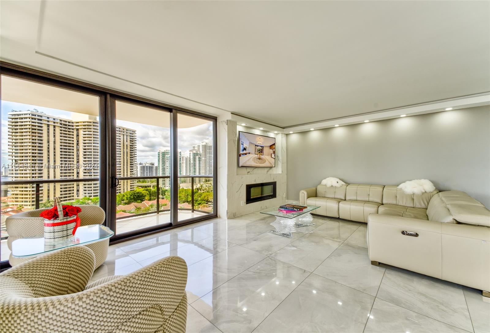 19667 Turnberry Way 15K, Aventura, Florida 33180, 2 Bedrooms Bedrooms, ,2 BathroomsBathrooms,Residential,For Sale,19667 Turnberry Way 15K,A11554341