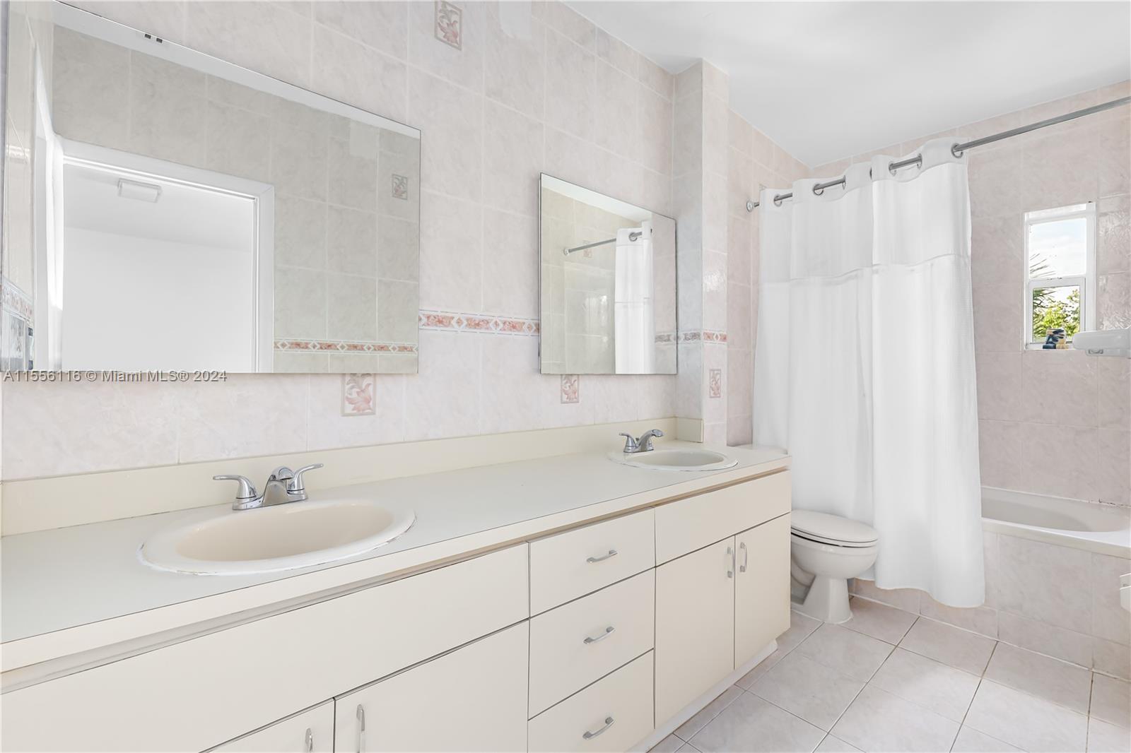 857 Michael St, Miami Beach, Florida 33141, 3 Bedrooms Bedrooms, ,2 BathroomsBathrooms,Residential,For Sale,857 Michael St,A11556116