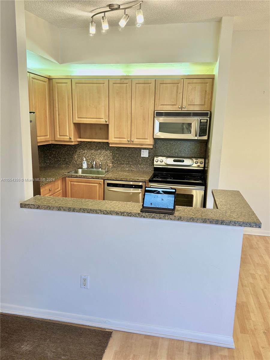 10715 W Clairmont Cir 212, Tamarac, Florida 33321, 2 Bedrooms Bedrooms, ,2 BathroomsBathrooms,Residential,For Sale,10715 W Clairmont Cir 212,A11554350