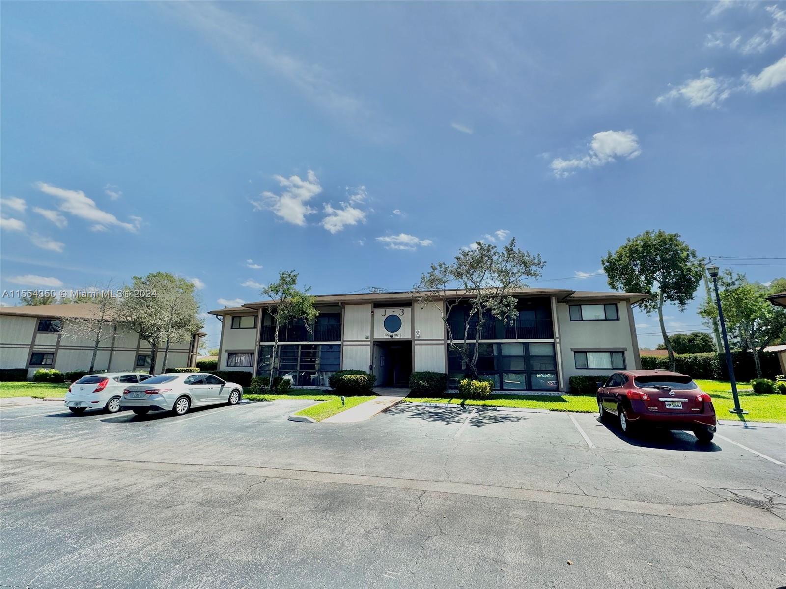 10715 W Clairmont Cir 212, Tamarac, Florida 33321, 2 Bedrooms Bedrooms, ,2 BathroomsBathrooms,Residential,For Sale,10715 W Clairmont Cir 212,A11554350