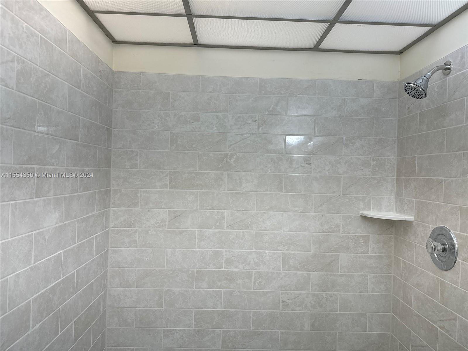 10715 W Clairmont Cir 212, Tamarac, Florida 33321, 2 Bedrooms Bedrooms, ,2 BathroomsBathrooms,Residential,For Sale,10715 W Clairmont Cir 212,A11554350