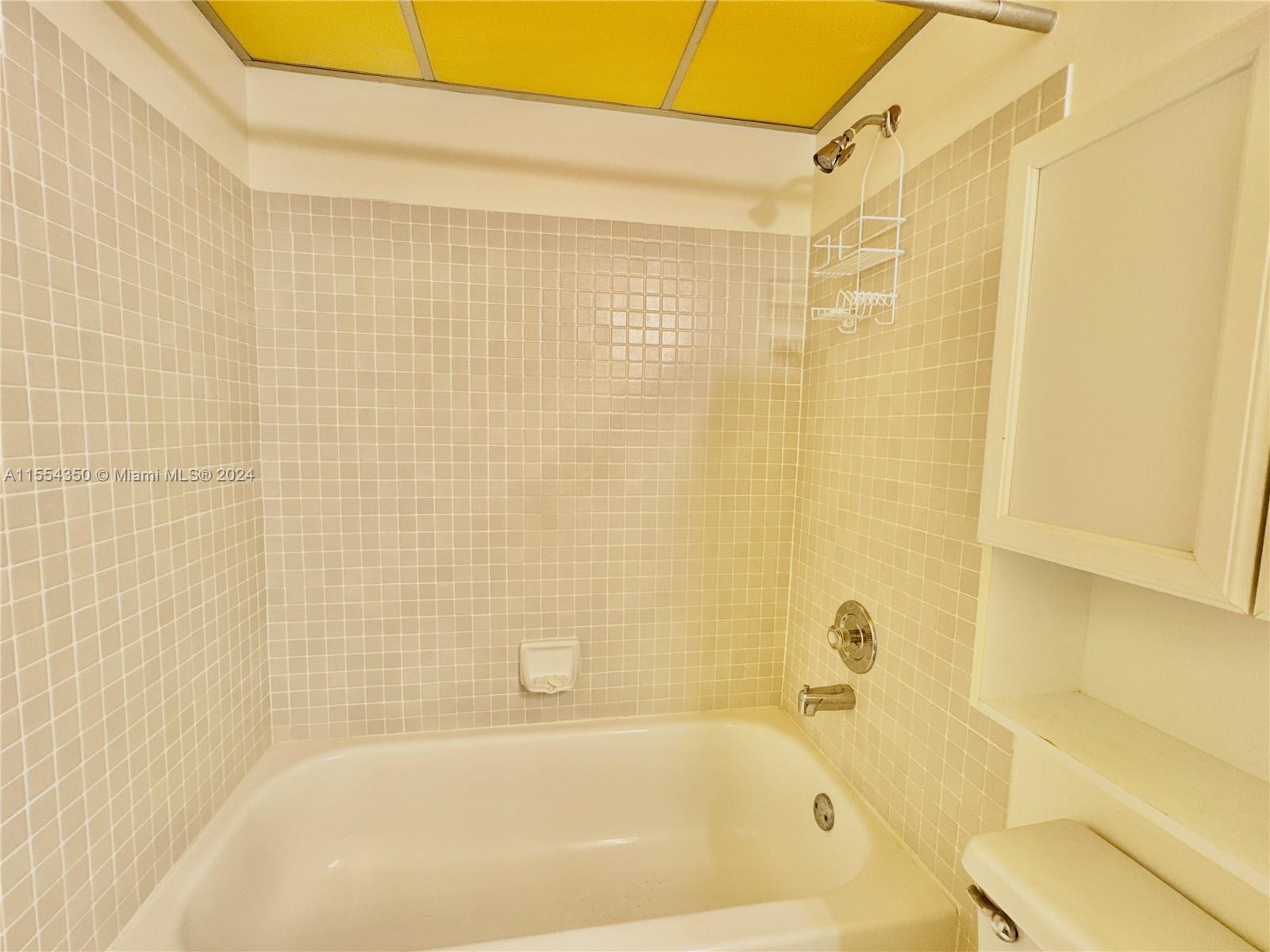 10715 W Clairmont Cir 212, Tamarac, Florida 33321, 2 Bedrooms Bedrooms, ,2 BathroomsBathrooms,Residential,For Sale,10715 W Clairmont Cir 212,A11554350