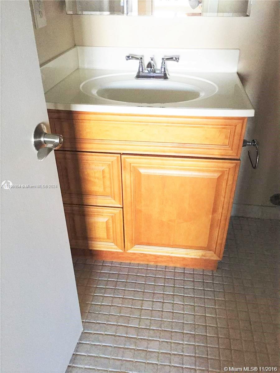 200 Leslie Dr 827, Hallandale Beach, Florida 33009, 1 Bedroom Bedrooms, ,1 BathroomBathrooms,Residential,For Sale,200 Leslie Dr 827,A11556154