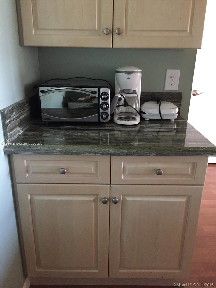 200 Leslie Dr 827, Hallandale Beach, Florida 33009, 1 Bedroom Bedrooms, ,1 BathroomBathrooms,Residential,For Sale,200 Leslie Dr 827,A11556154