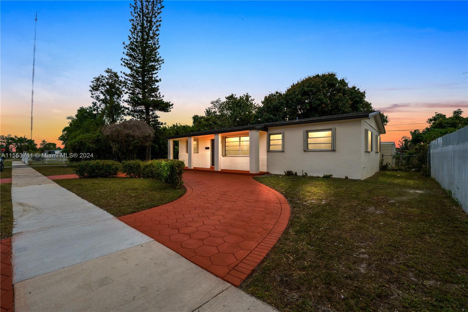 920 NW 201st St  For Sale A11553711, FL