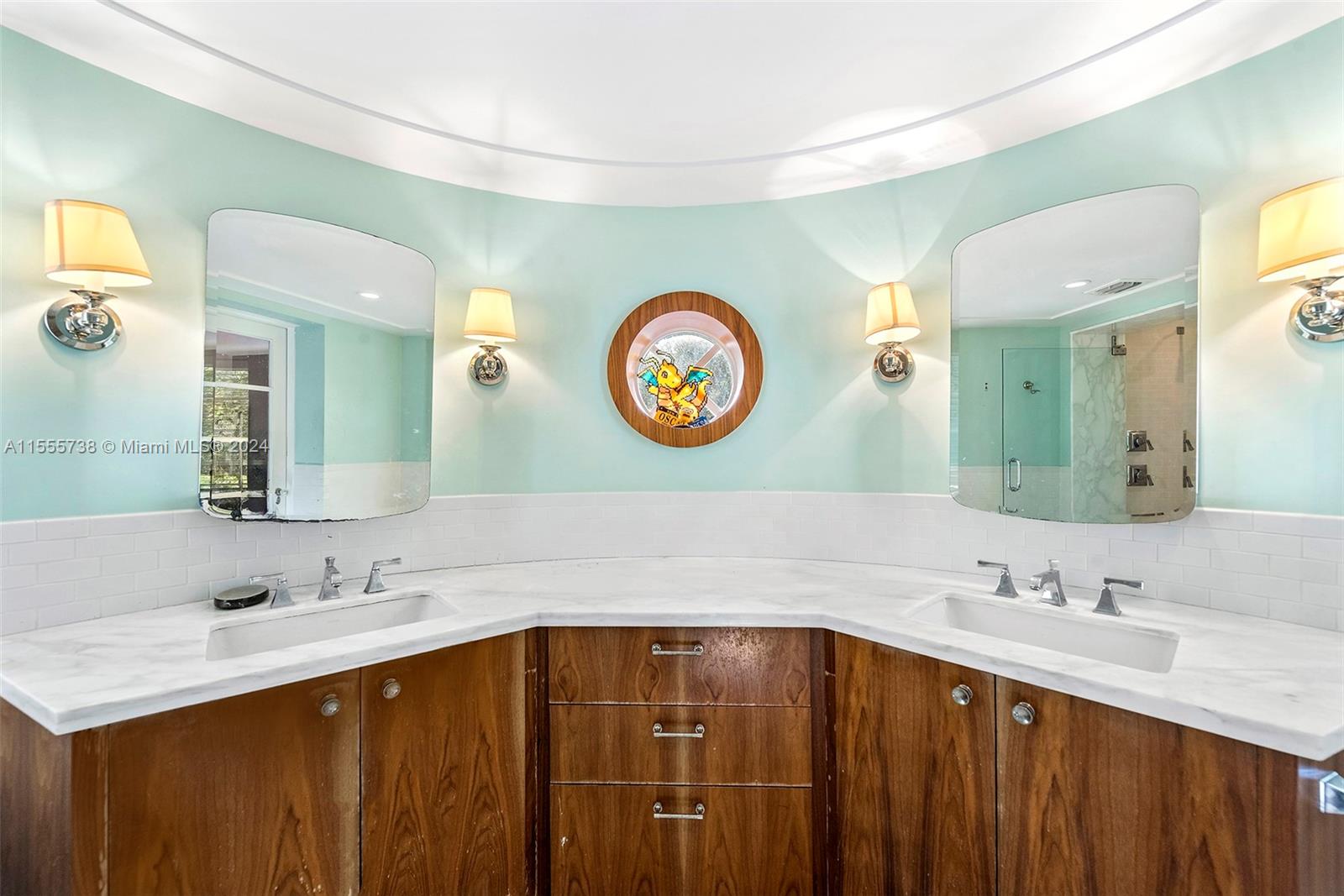 3440 N Meridian Ave, Miami Beach, Florida 33140, 4 Bedrooms Bedrooms, ,3 BathroomsBathrooms,Residential,For Sale,3440 N Meridian Ave,A11555738