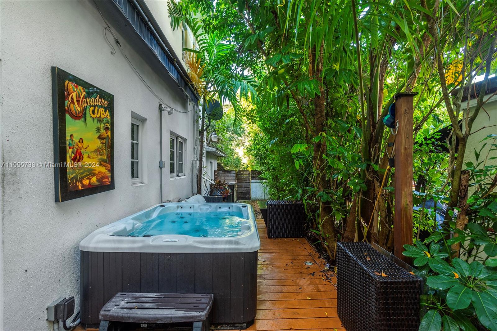 3440 N Meridian Ave, Miami Beach, Florida 33140, 4 Bedrooms Bedrooms, ,3 BathroomsBathrooms,Residential,For Sale,3440 N Meridian Ave,A11555738