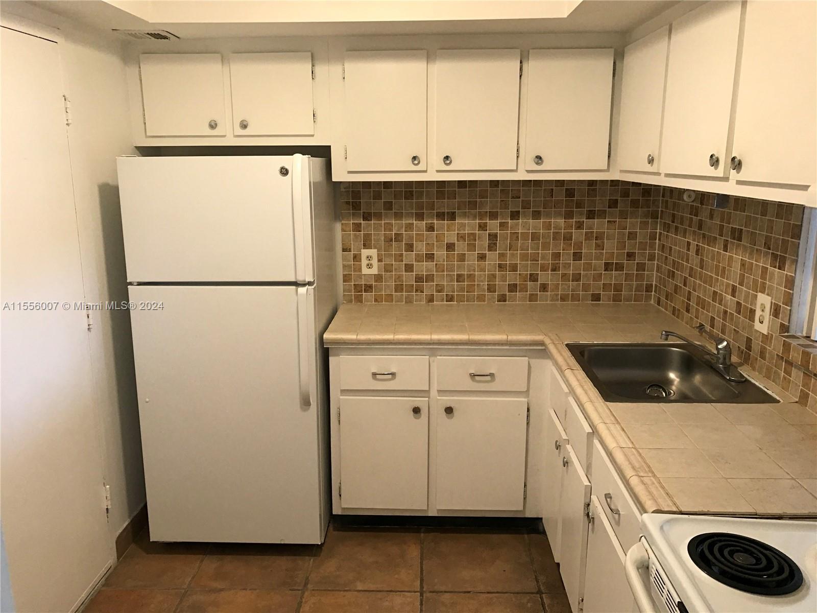401 Ocean Drive 401, Miami Beach, Florida 33139, 1 Bedroom Bedrooms, ,1 BathroomBathrooms,Residential,For Sale,401 Ocean Drive 401,A11556007