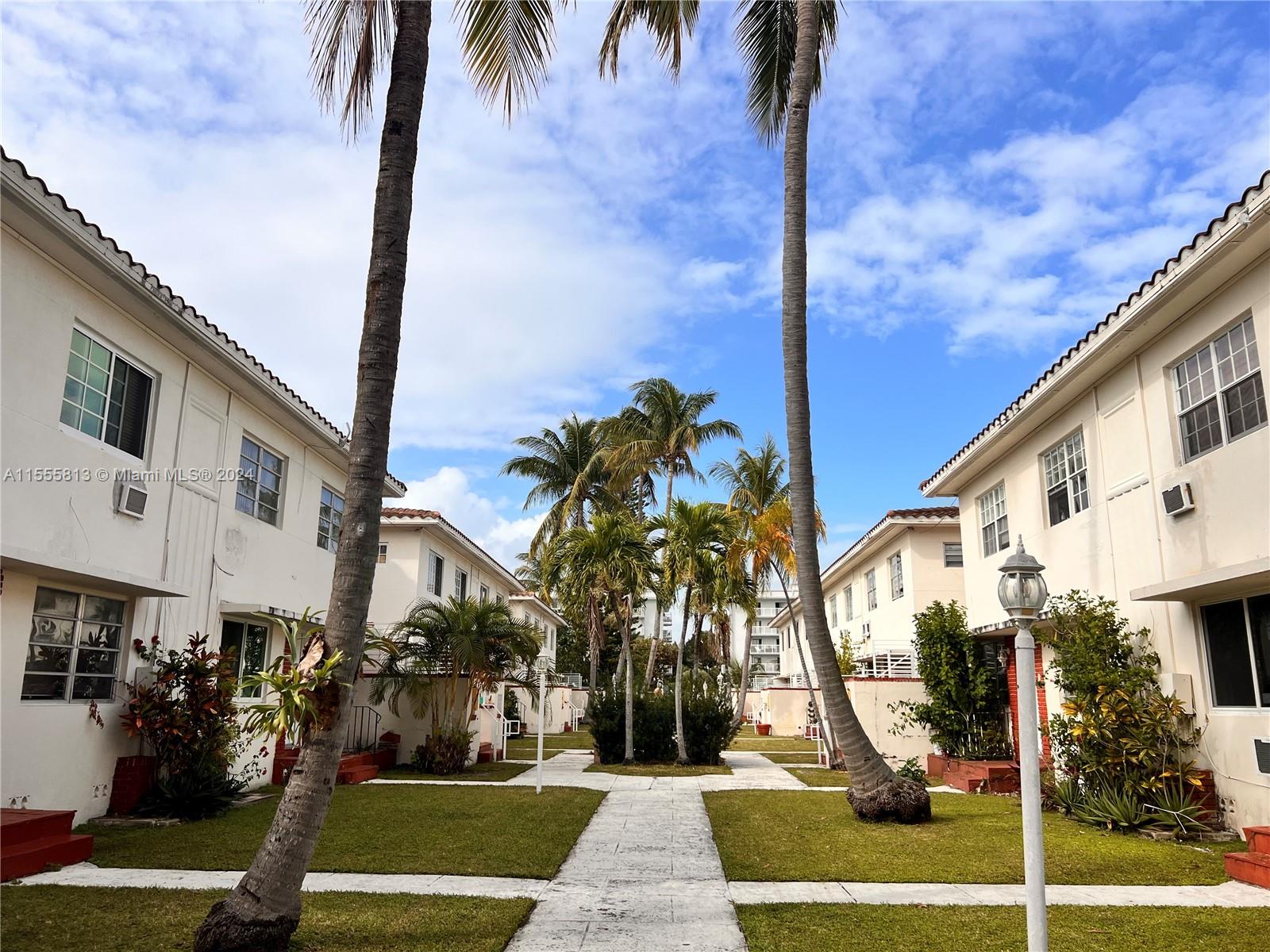 1195 Marseille Dr 5, Miami Beach, Florida 33141, 1 Bedroom Bedrooms, ,1 BathroomBathrooms,Residential,For Sale,1195 Marseille Dr 5,A11555813