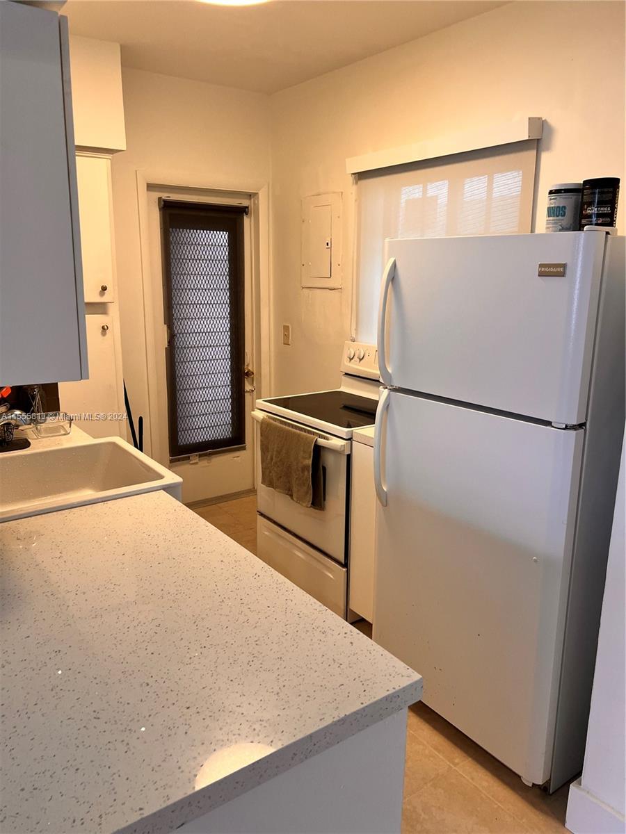 1195 Marseille Dr 5, Miami Beach, Florida 33141, 1 Bedroom Bedrooms, ,1 BathroomBathrooms,Residential,For Sale,1195 Marseille Dr 5,A11555813