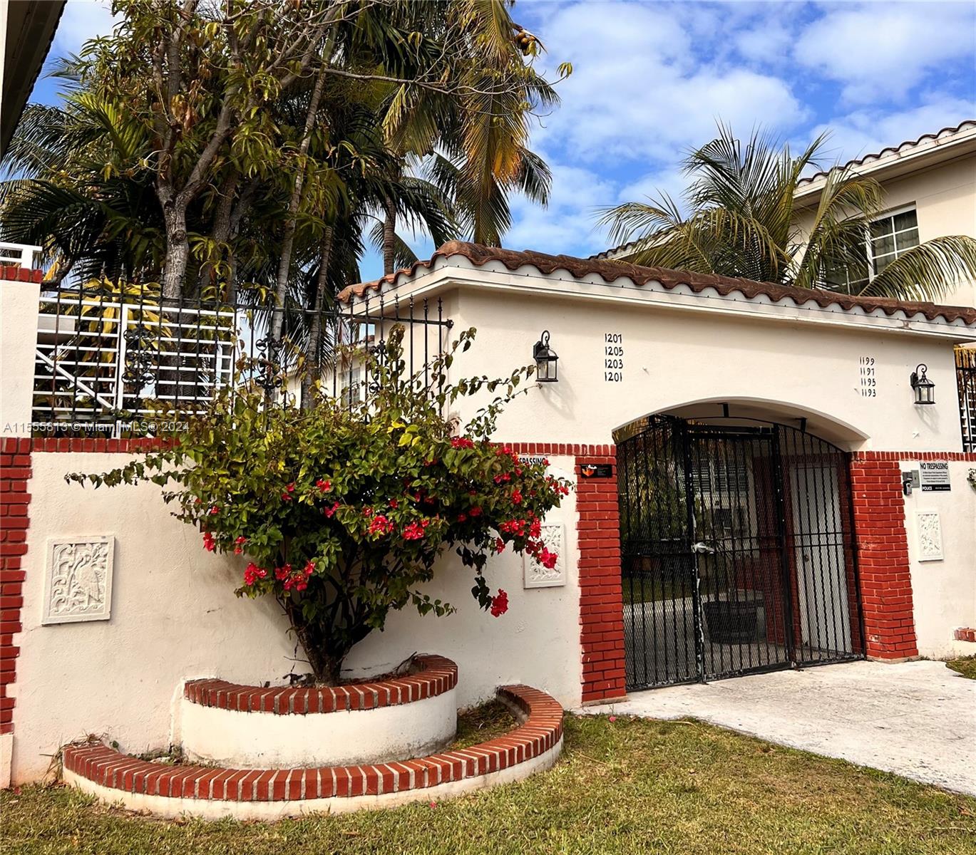 1195 Marseille Dr 5, Miami Beach, Florida 33141, 1 Bedroom Bedrooms, ,1 BathroomBathrooms,Residential,For Sale,1195 Marseille Dr 5,A11555813