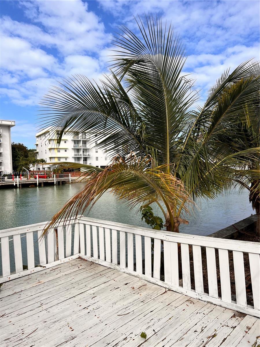 1195 Marseille Dr 5, Miami Beach, Florida 33141, 1 Bedroom Bedrooms, ,1 BathroomBathrooms,Residential,For Sale,1195 Marseille Dr 5,A11555813