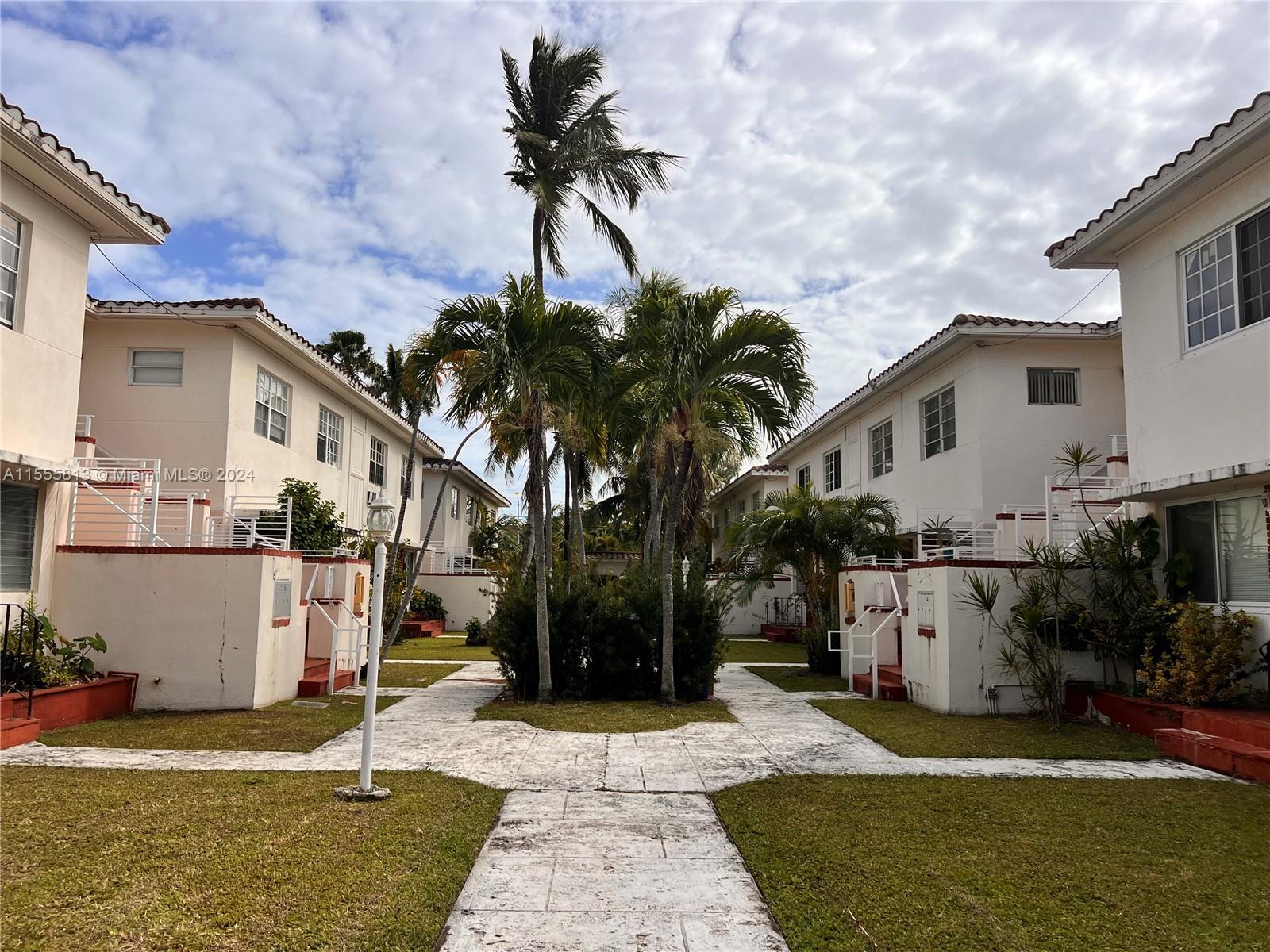 1195 Marseille Dr 5, Miami Beach, Florida 33141, 1 Bedroom Bedrooms, ,1 BathroomBathrooms,Residential,For Sale,1195 Marseille Dr 5,A11555813
