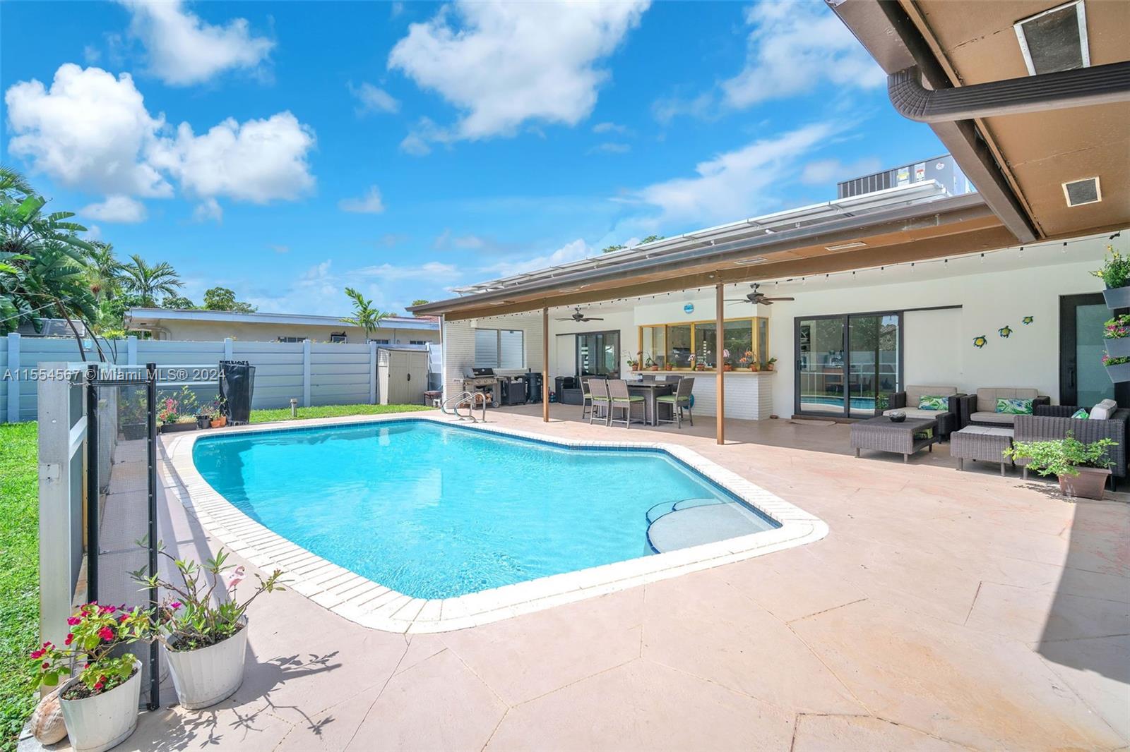 3340 N Hills Dr, Hollywood, Florida 33021, 3 Bedrooms Bedrooms, ,2 BathroomsBathrooms,Residential,For Sale,3340 N Hills Dr,A11554567