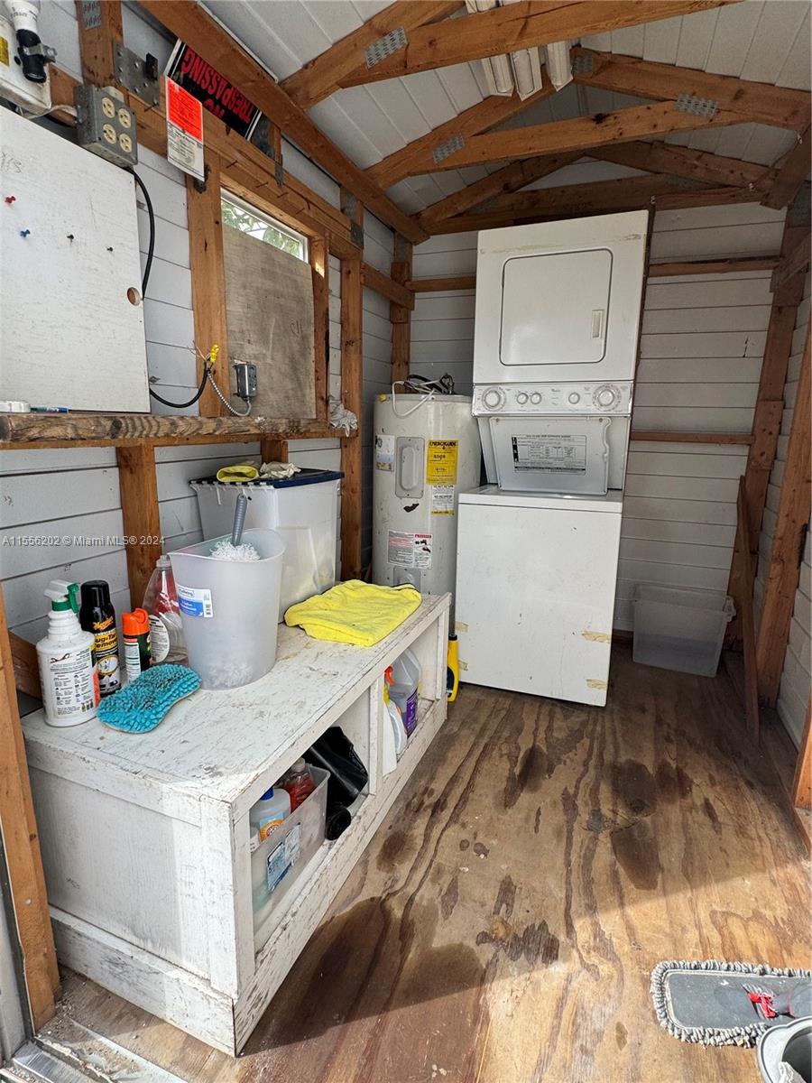 713 SW 7th St, Dania Beach, Florida 33004, 3 Bedrooms Bedrooms, ,1 BathroomBathrooms,Residential,For Sale,713 SW 7th St,A11556202