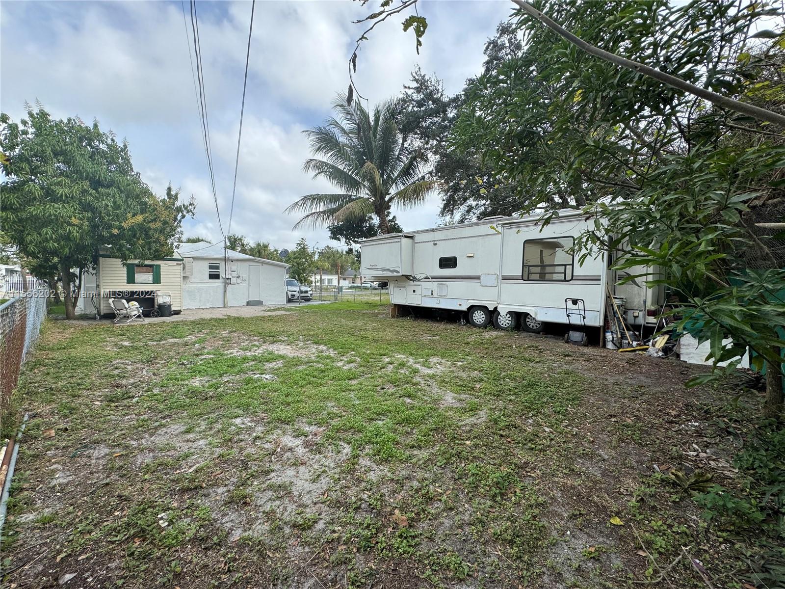 713 SW 7th St, Dania Beach, Florida 33004, 3 Bedrooms Bedrooms, ,1 BathroomBathrooms,Residential,For Sale,713 SW 7th St,A11556202