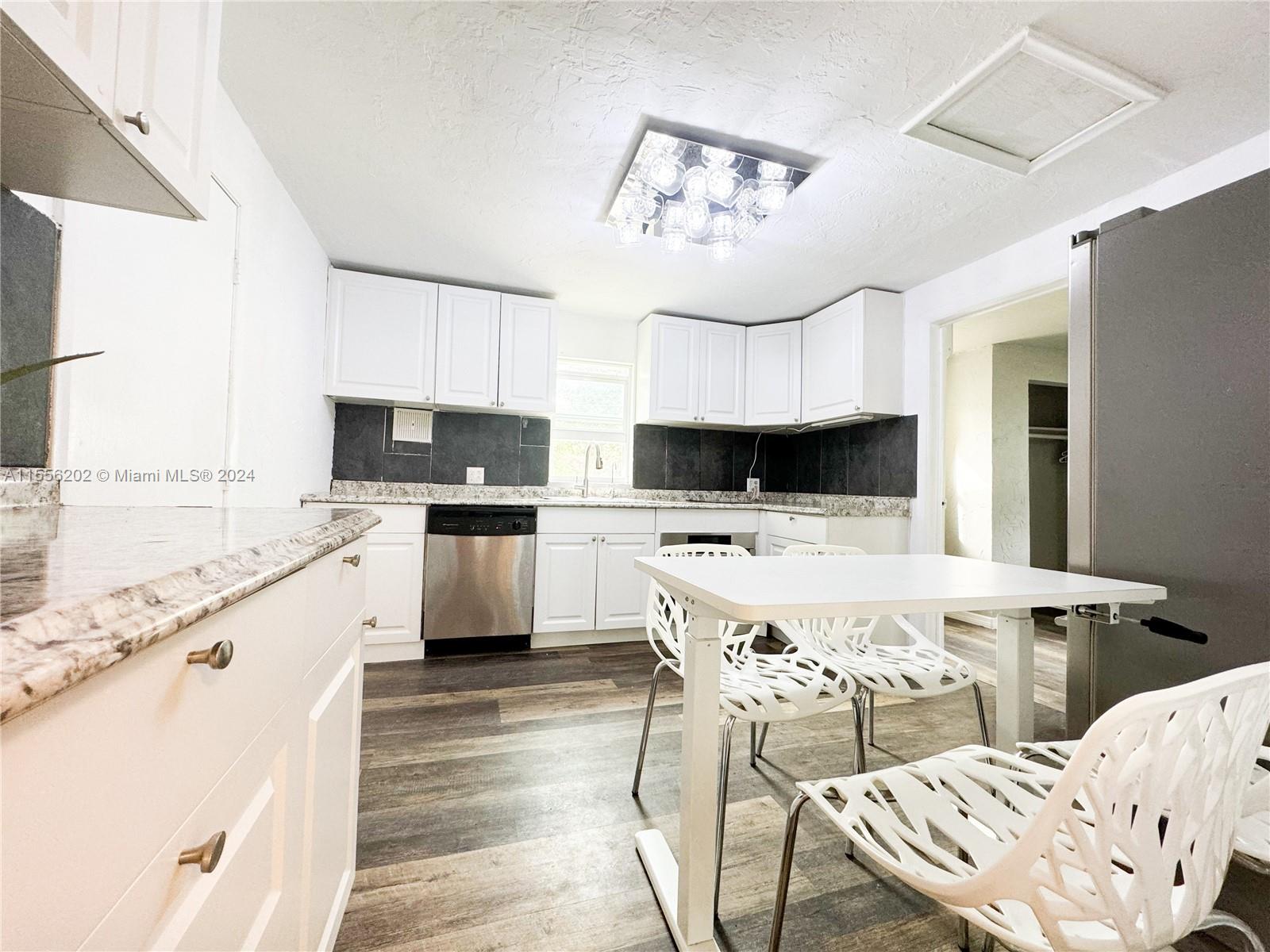 713 SW 7th St, Dania Beach, Florida 33004, 3 Bedrooms Bedrooms, ,1 BathroomBathrooms,Residential,For Sale,713 SW 7th St,A11556202