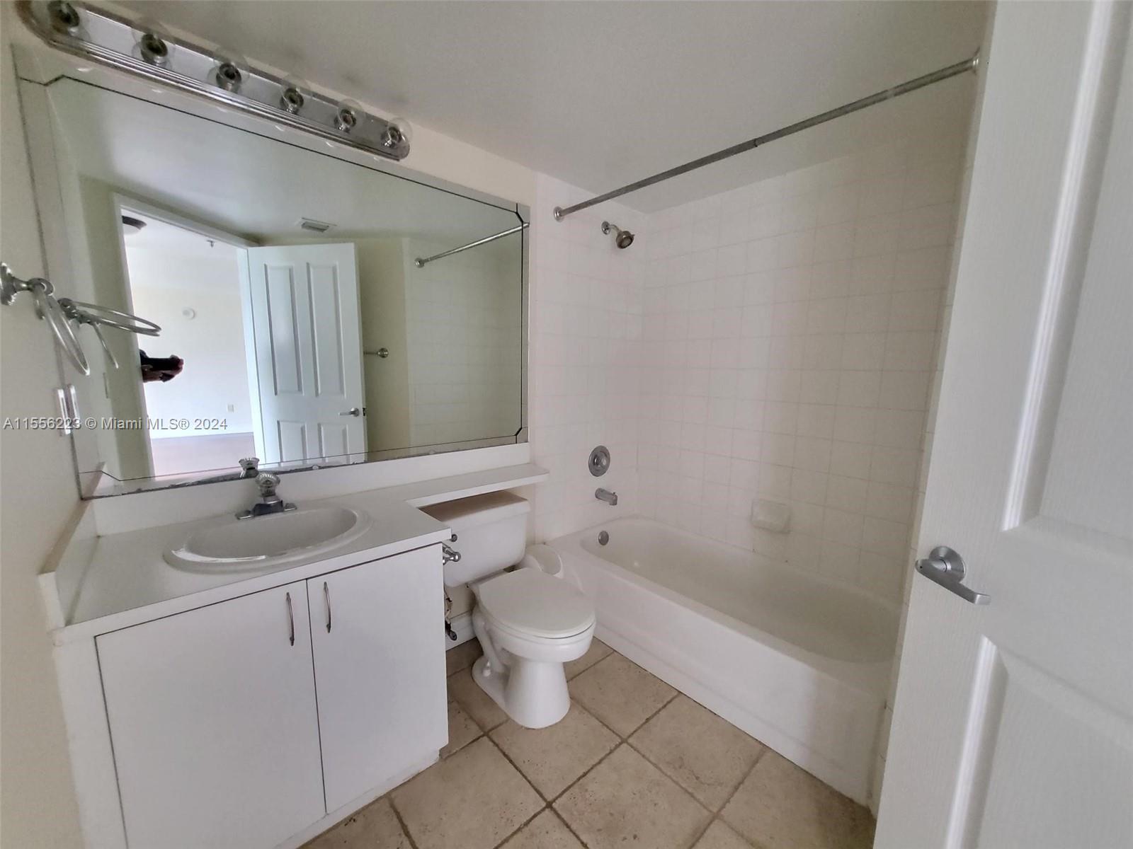 2351 Douglas Rd 707, Miami, Florida 33145, 2 Bedrooms Bedrooms, ,2 BathroomsBathrooms,Residential,For Sale,2351 Douglas Rd 707,A11556223