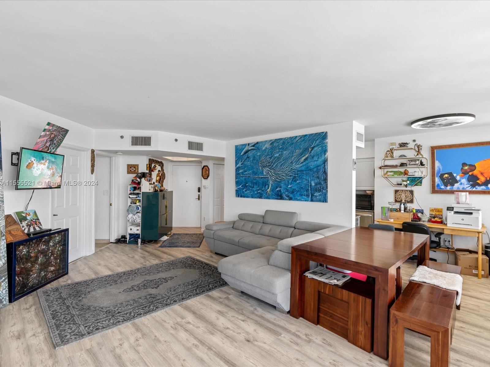 7330 Ocean Ter 21-D, Miami Beach, Florida 33141, 2 Bedrooms Bedrooms, ,2 BathroomsBathrooms,Residential,For Sale,7330 Ocean Ter 21-D,A11555521