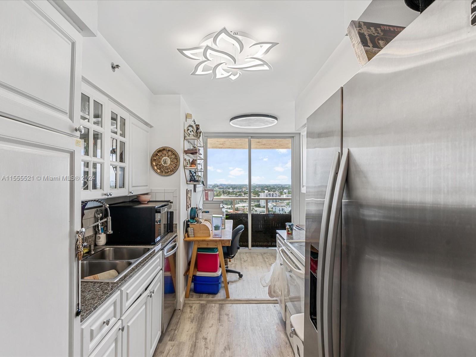 7330 Ocean Ter 21-D, Miami Beach, Florida 33141, 2 Bedrooms Bedrooms, ,2 BathroomsBathrooms,Residential,For Sale,7330 Ocean Ter 21-D,A11555521