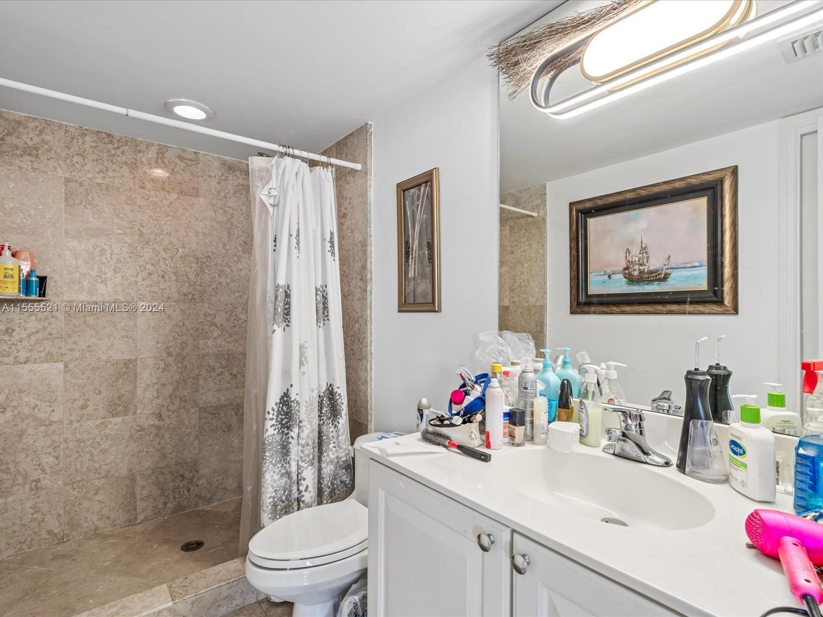 7330 Ocean Ter 21-D, Miami Beach, Florida 33141, 2 Bedrooms Bedrooms, ,2 BathroomsBathrooms,Residential,For Sale,7330 Ocean Ter 21-D,A11555521