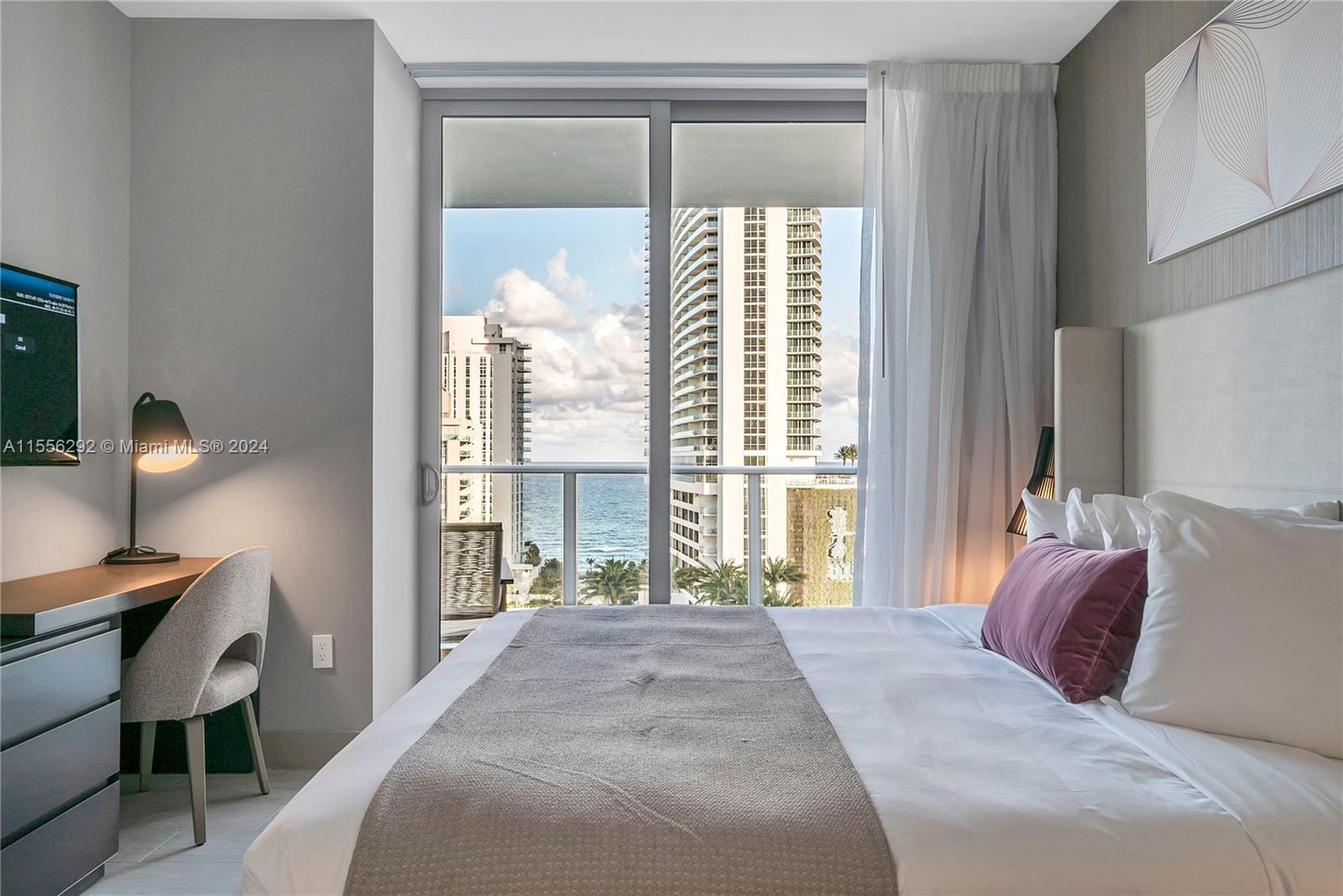 4010 S Ocean Dr R1805, Hollywood, Florida 33019, 2 Bedrooms Bedrooms, ,2 BathroomsBathrooms,Residential,For Sale,4010 S Ocean Dr R1805,A11556292