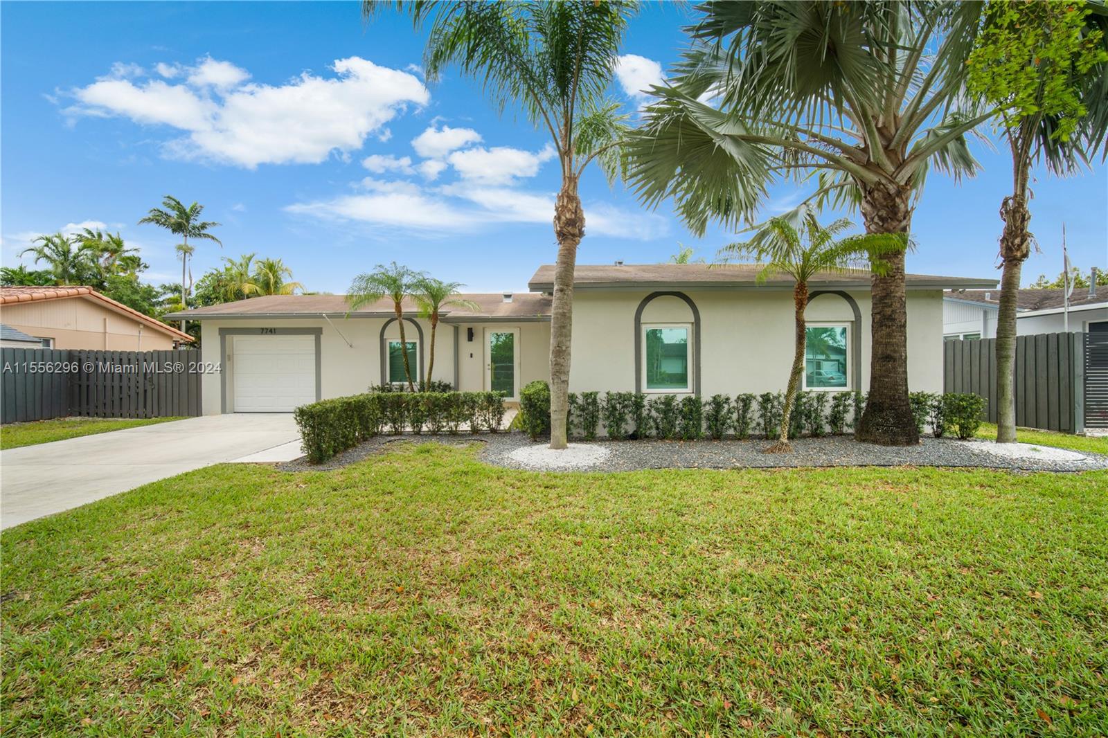 7741 SW 127th Dr  For Sale A11556296, FL