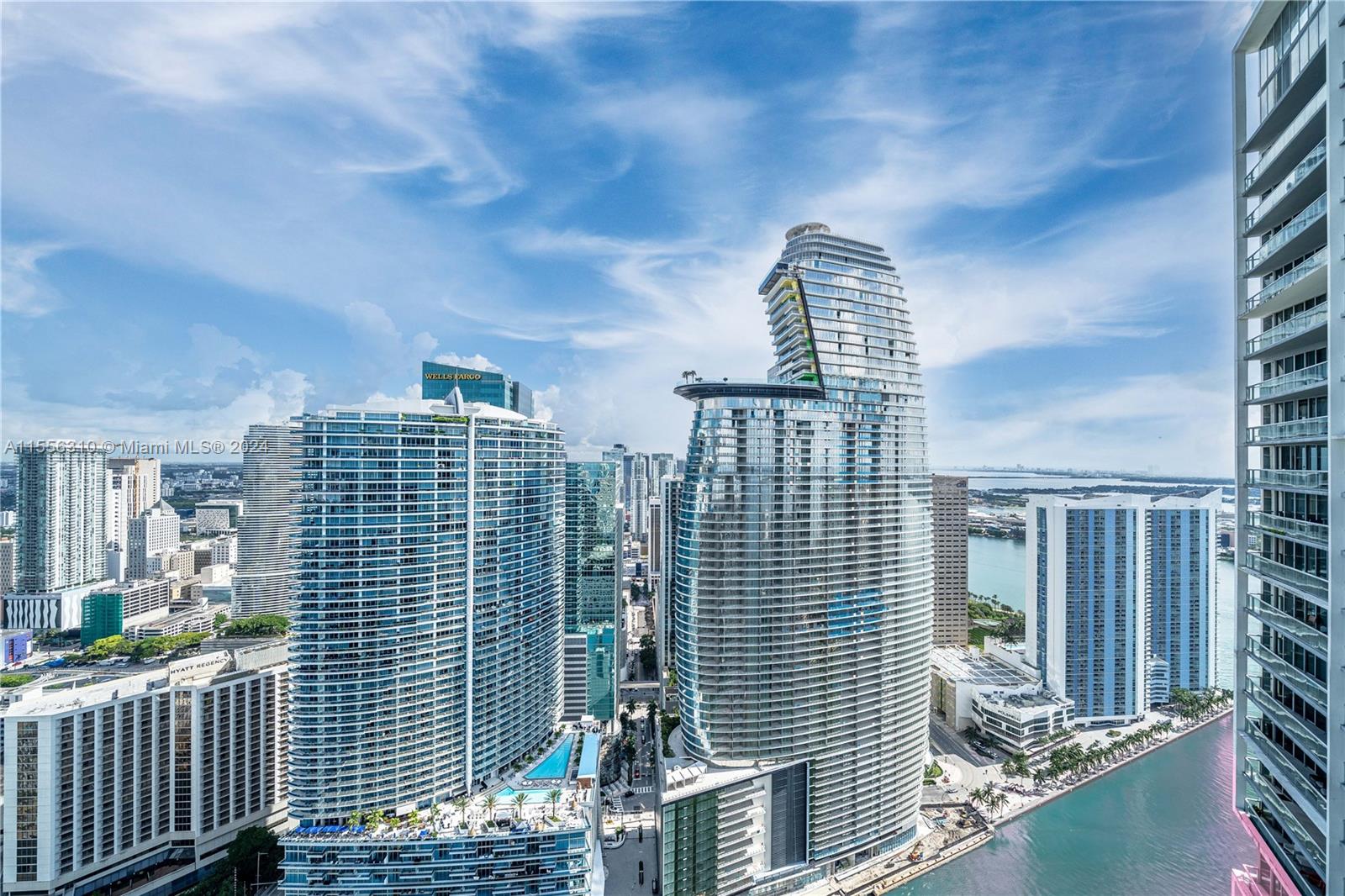 475  Brickell Ave #5014 For Sale A11556310, FL