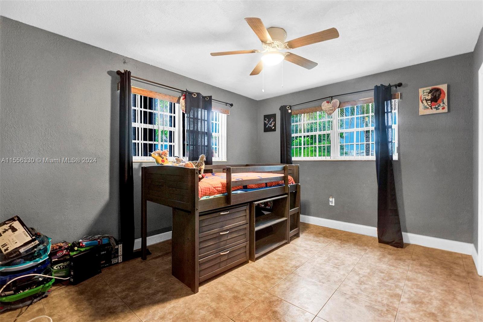 Listing Photo 8