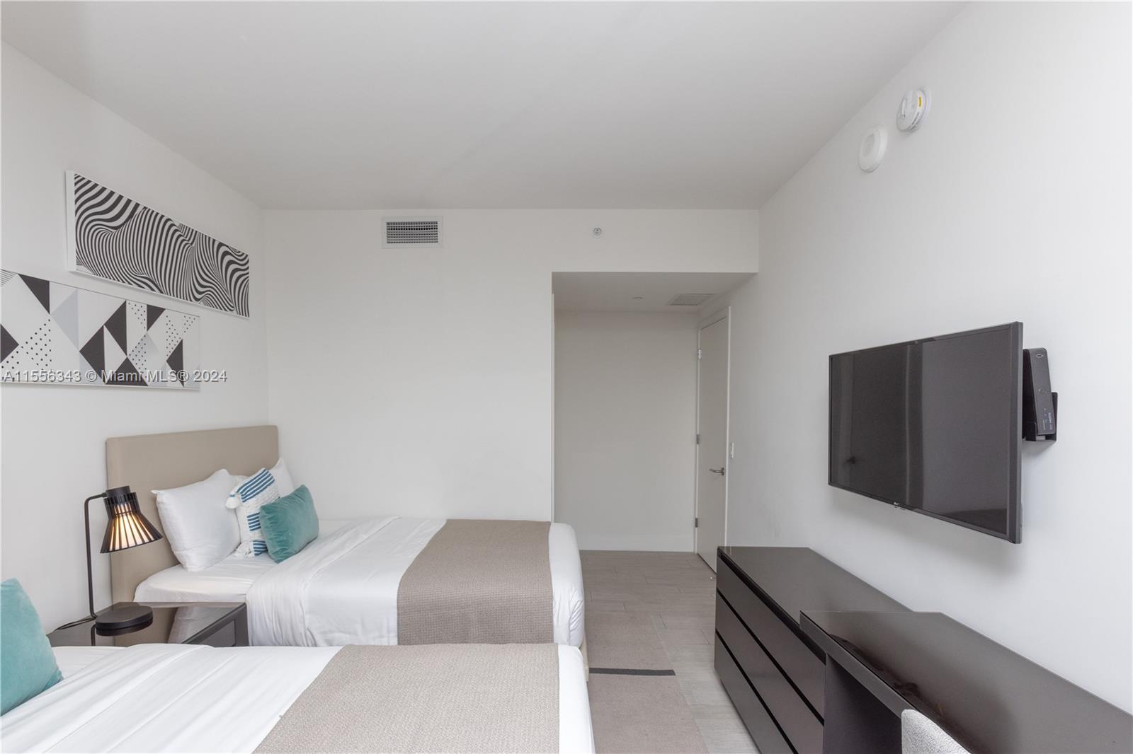 4010 S Ocean Dr T3504, Hollywood, Florida 33019, 3 Bedrooms Bedrooms, ,2 BathroomsBathrooms,Residential,For Sale,4010 S Ocean Dr T3504,A11556343