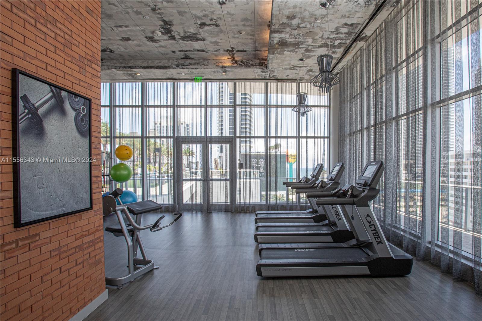 4010 S Ocean Dr T3504, Hollywood, Florida 33019, 3 Bedrooms Bedrooms, ,2 BathroomsBathrooms,Residential,For Sale,4010 S Ocean Dr T3504,A11556343