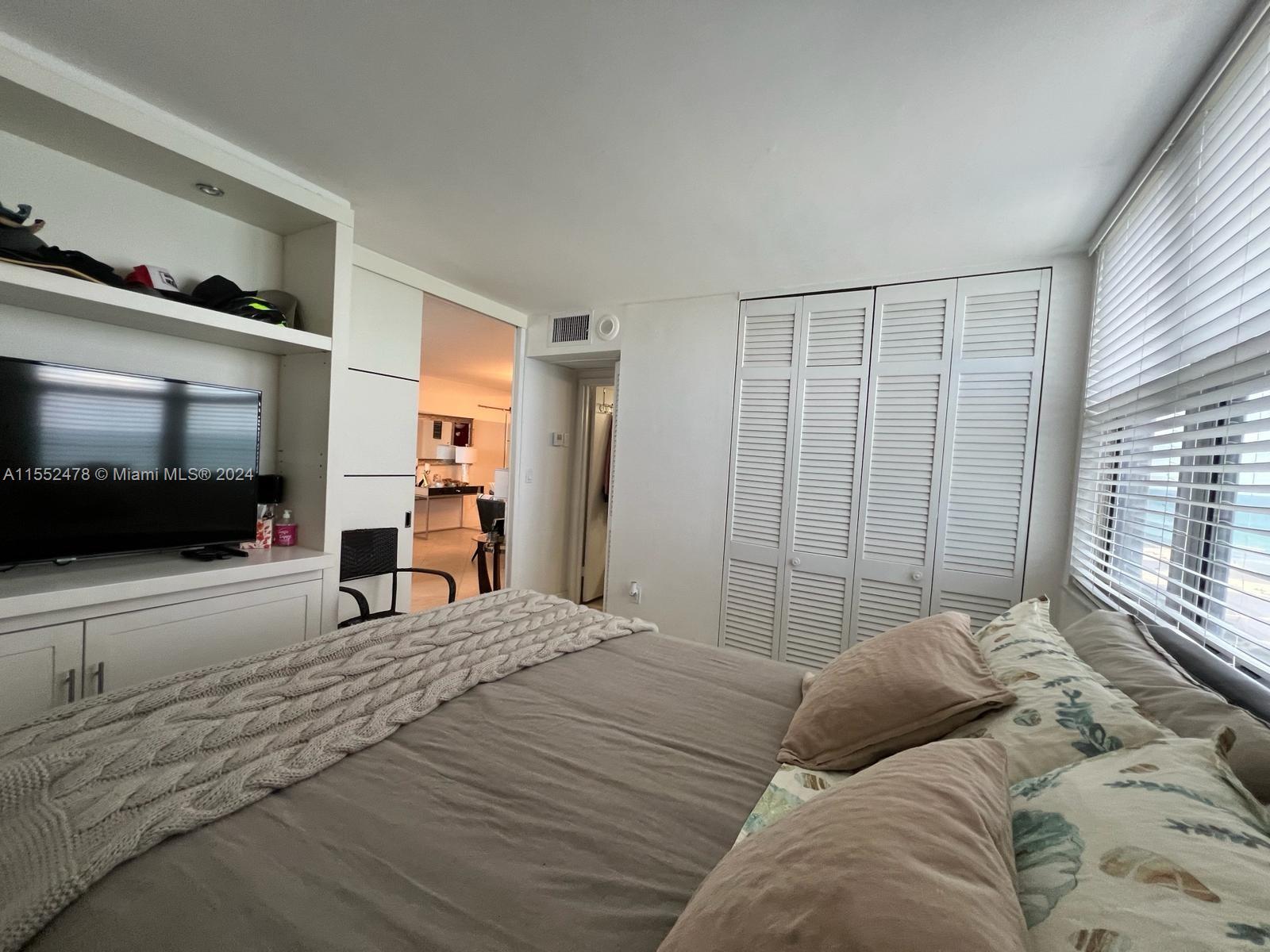 5701 Collins Ave 1614, Miami Beach, Florida 33140, 2 Bedrooms Bedrooms, ,2 BathroomsBathrooms,Residential,For Sale,5701 Collins Ave 1614,A11552478