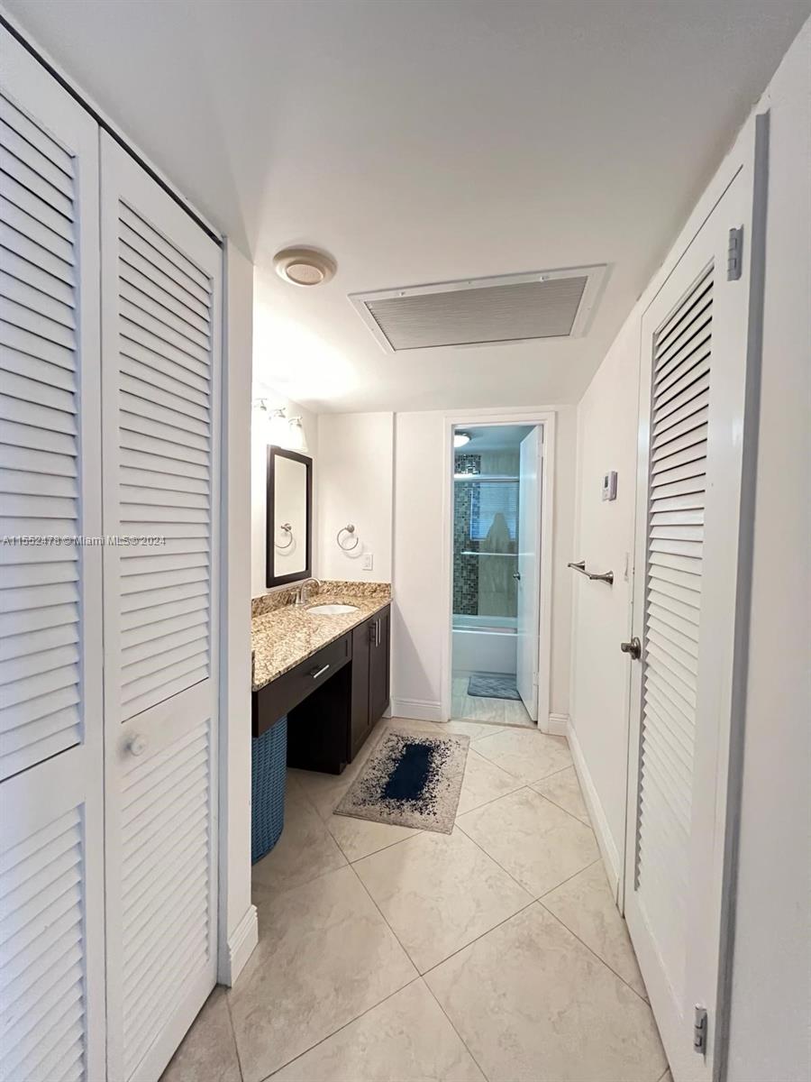 5701 Collins Ave 1614, Miami Beach, Florida 33140, 2 Bedrooms Bedrooms, ,2 BathroomsBathrooms,Residential,For Sale,5701 Collins Ave 1614,A11552478