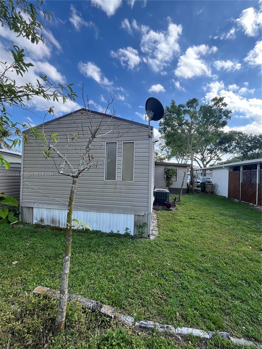13071 SW 9th Place, Davie, Florida 33325, 4 Bedrooms Bedrooms, ,2 BathroomsBathrooms,Residential,For Sale,13071 SW 9th Place,A11555638