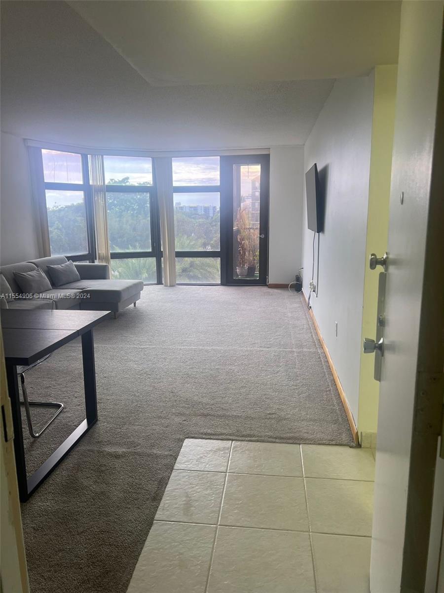 3375 N Country Club Dr 407, Aventura, Florida 33180, 2 Bedrooms Bedrooms, ,2 BathroomsBathrooms,Residential,For Sale,3375 N Country Club Dr 407,A11554906