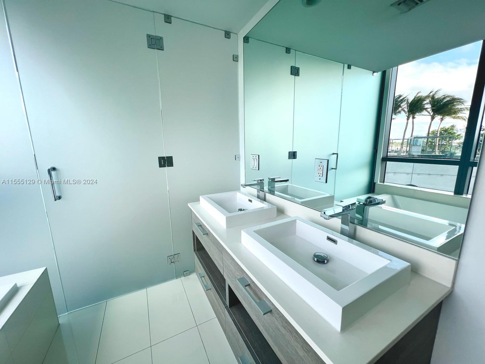 650 NE 32nd St 908, Miami, Florida 33137, 1 Bedroom Bedrooms, ,1 BathroomBathrooms,Residential,For Sale,650 NE 32nd St 908,A11555129